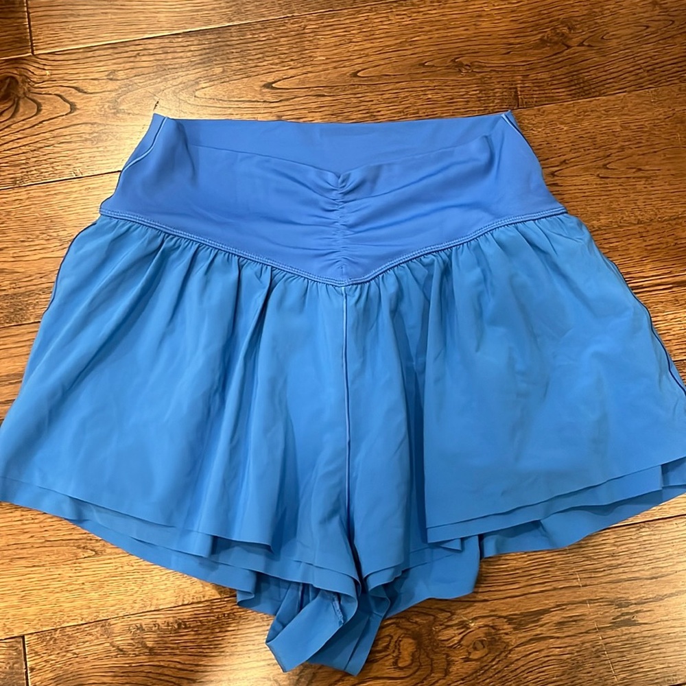 Aerie Flirty Short Large